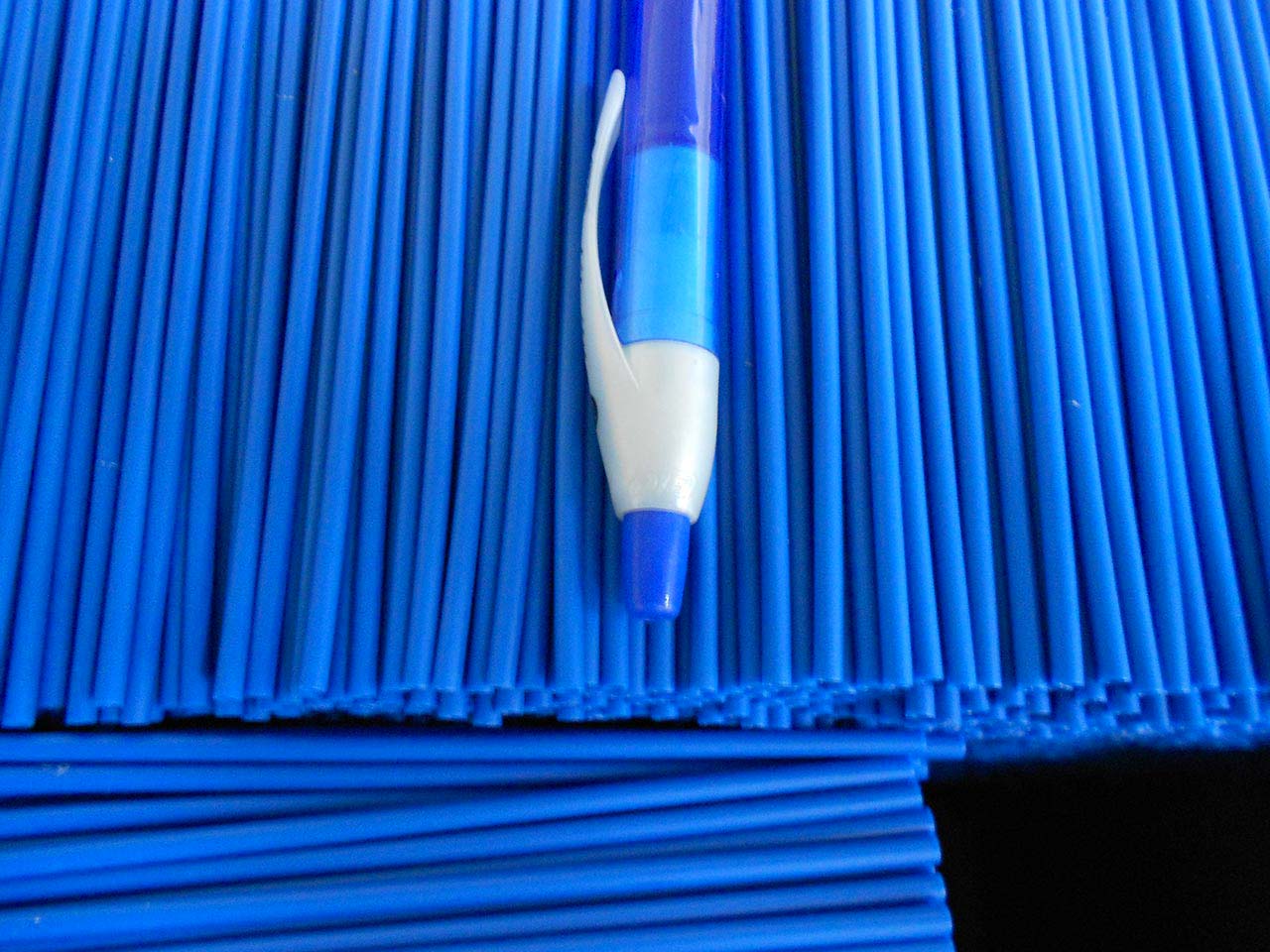 Anime in materiale plastico flessibili blu